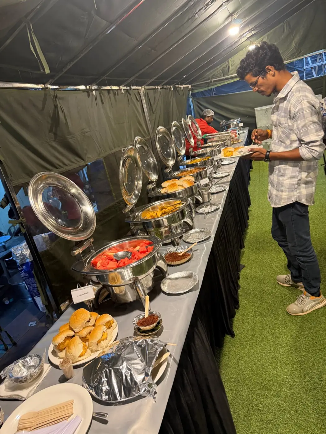 Premium Buffet Row